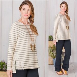 MATILDA JANE CLASSIC WITH A TWIST COTTON STRIPE FLORAL LACE PULLOVER TOP